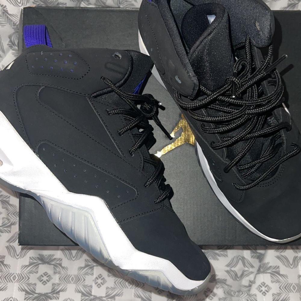 Jordan lift off